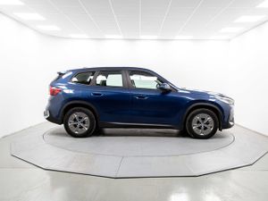 BMW iX1 xdrive30 230 kw (313 cv)  2024 Eléctrico - Foto 23
