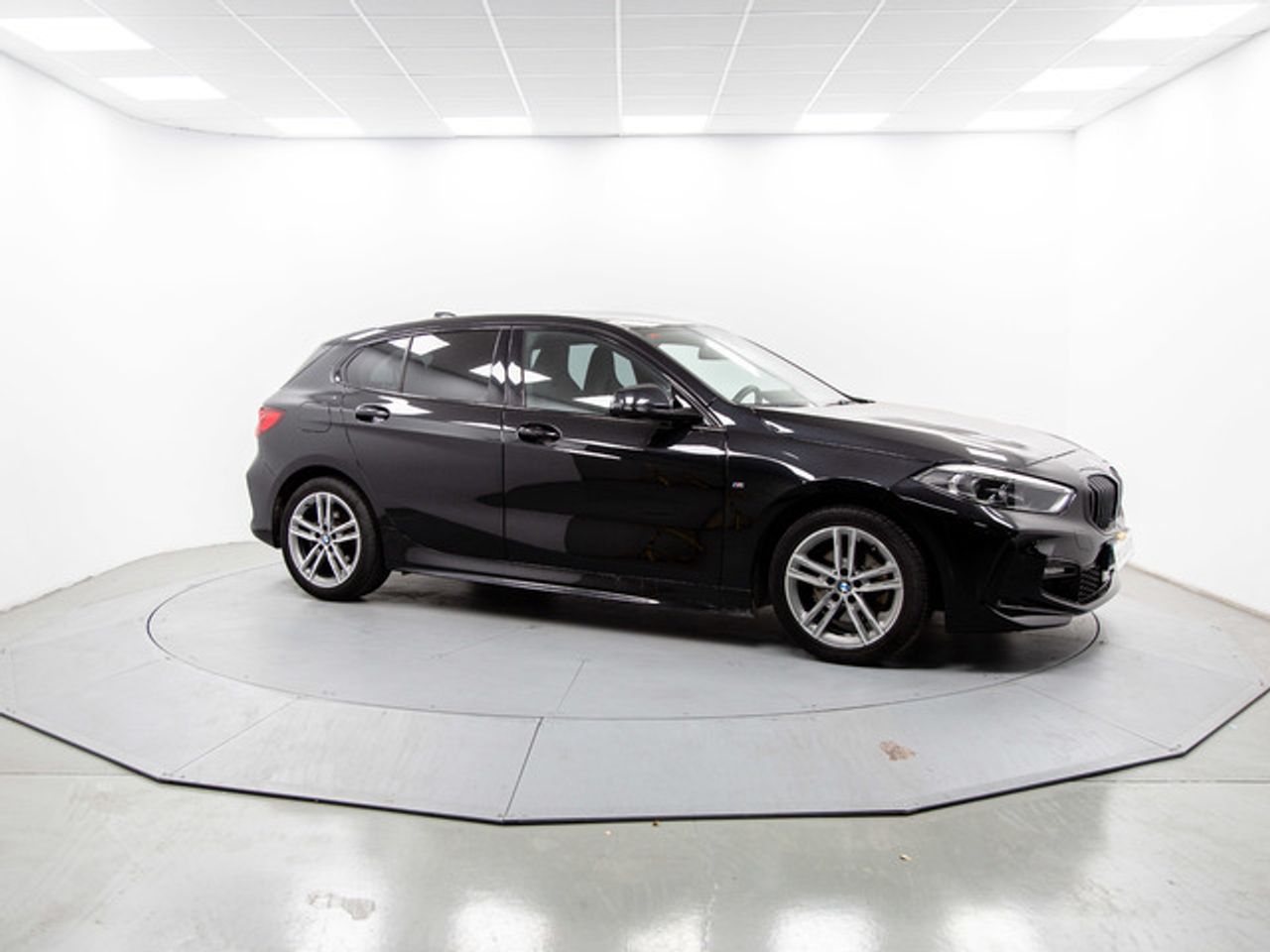 BMW Serie 1 116d business 85 kw (116 cv)  2021 Diésel - Foto 14