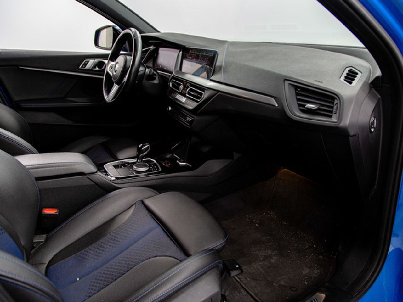 BMW Serie 1 118i 103 kw (140 cv)  2022 Gasolina - Foto 9