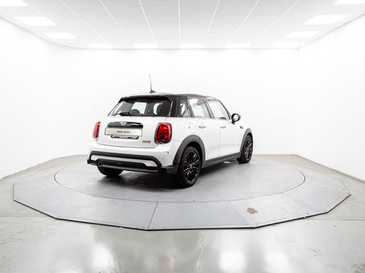 MINI Cooper 100 kw (136 cv)  2023 Gasolina - Foto 5