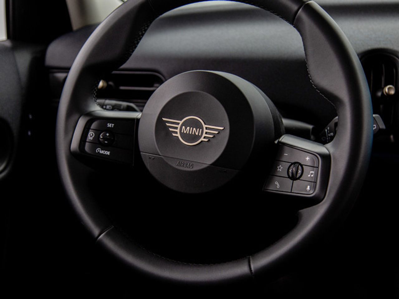 MINI Cooper c 115 kw (156 cv)  2025 Gasolina - Foto 16
