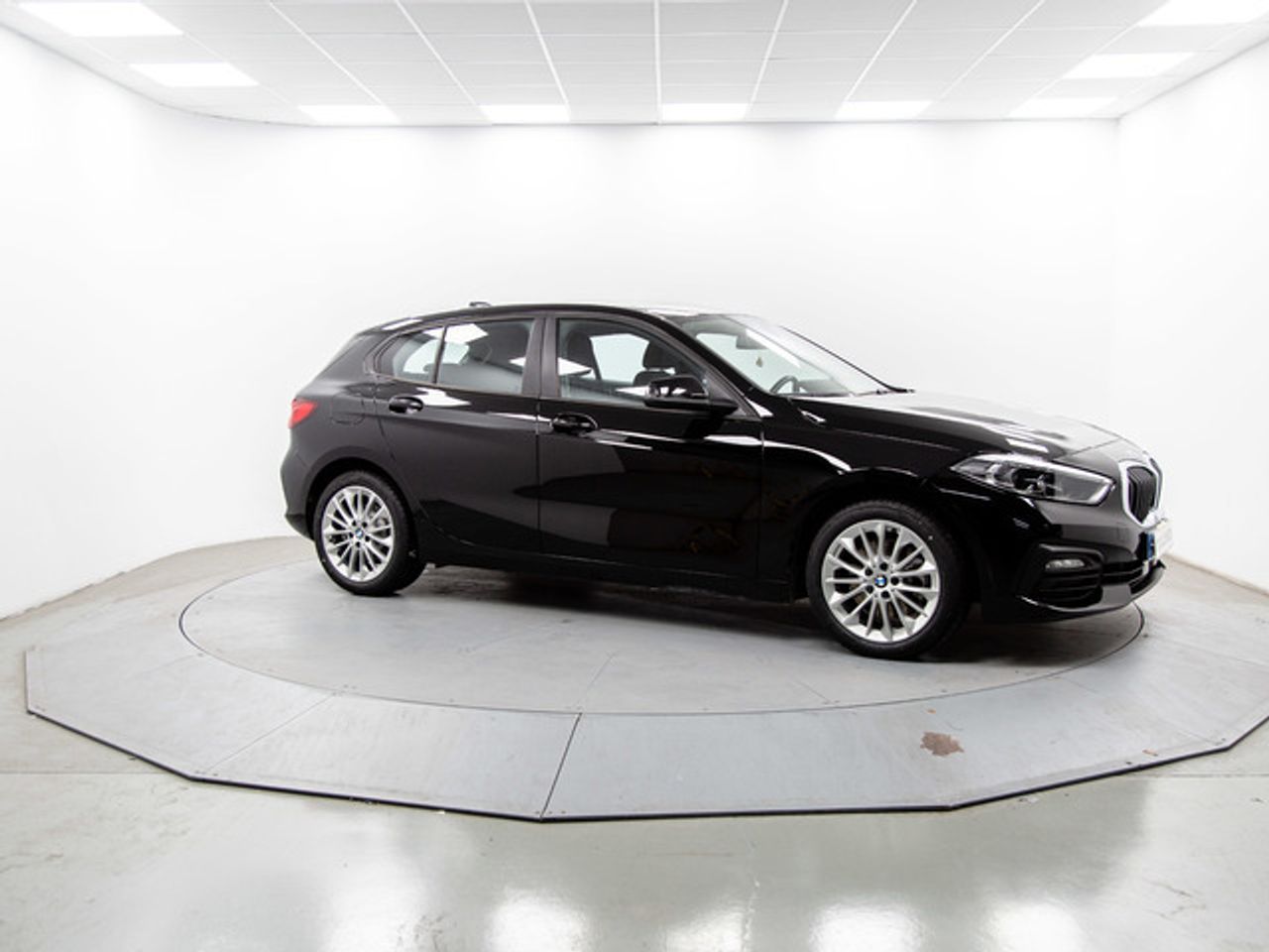 BMW Serie 1 118d business 110 kw (150 cv)  2022 Diésel - Foto 14