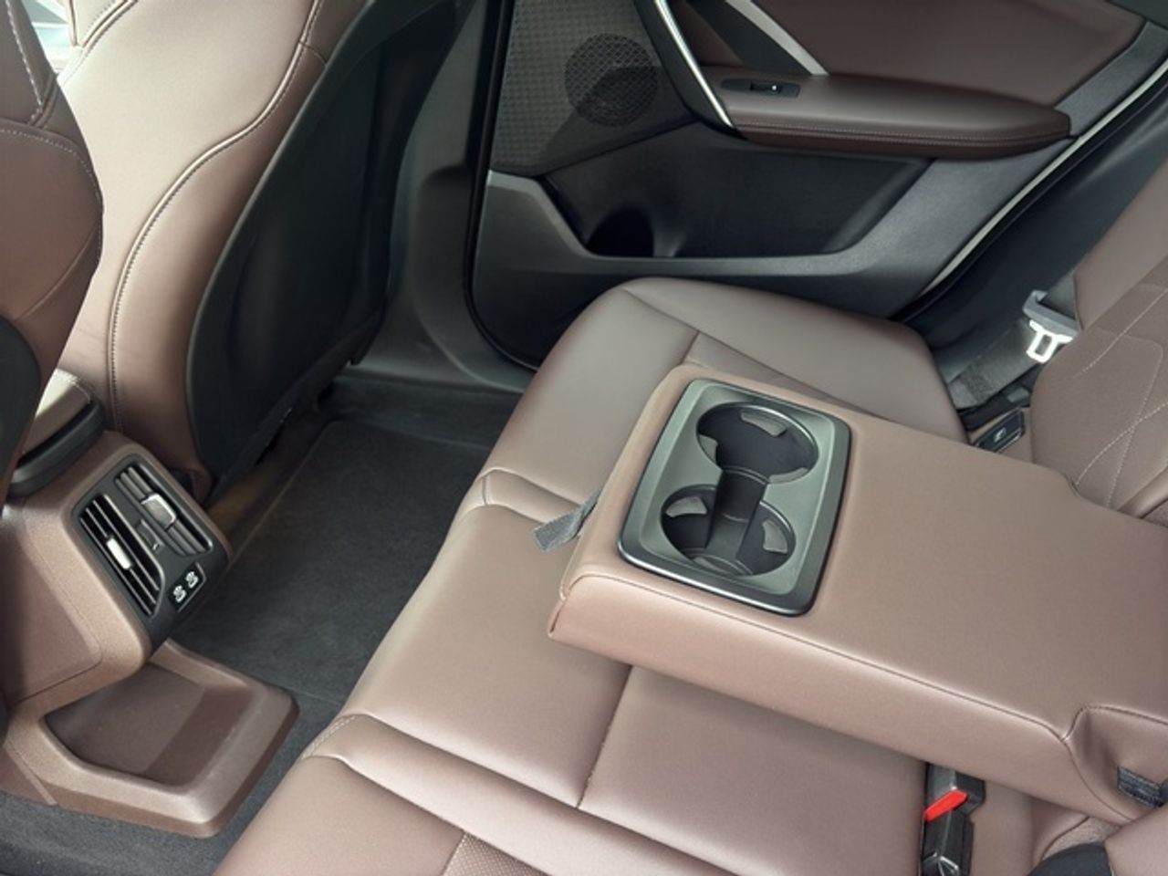 BMW X1 xdrive25e 180 kw (245 cv)  2025 Híbrido (Gasolina) - Foto 12