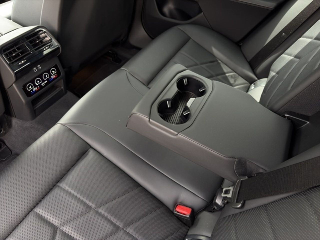 BMW i5 edrive40 250 kw (340 cv)  2025 Eléctrico - Foto 12