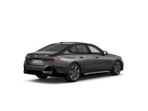 BMW Serie 5 530e xdrive 220 kw (299 cv)  2025 Híbrido (Gasolina) - Foto 3