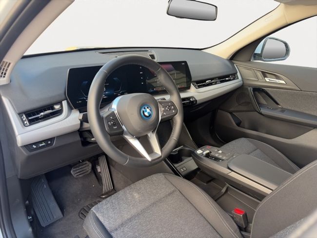 BMW iX2 edrive20 150 kw (204 cv)