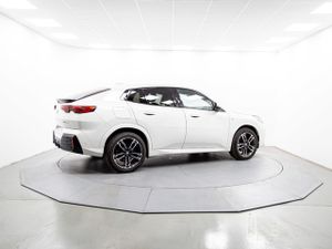 BMW X2 sdrive18d 110 kw (150 cv)  2025 Diésel - Foto 21