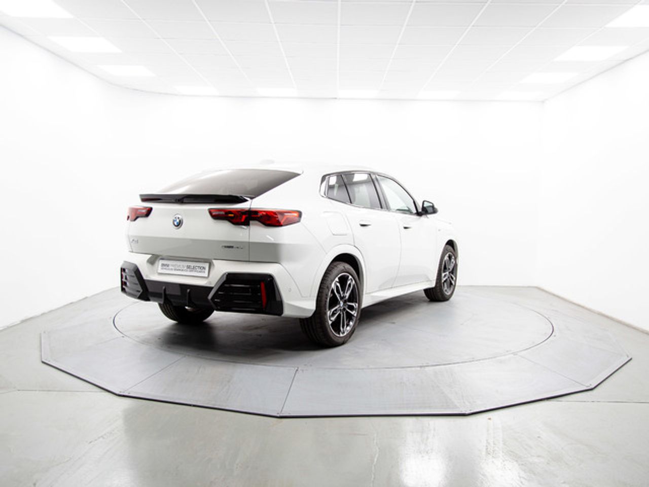 BMW X2 sdrive18d 110 kw (150 cv)  2025 Diésel - Foto 5