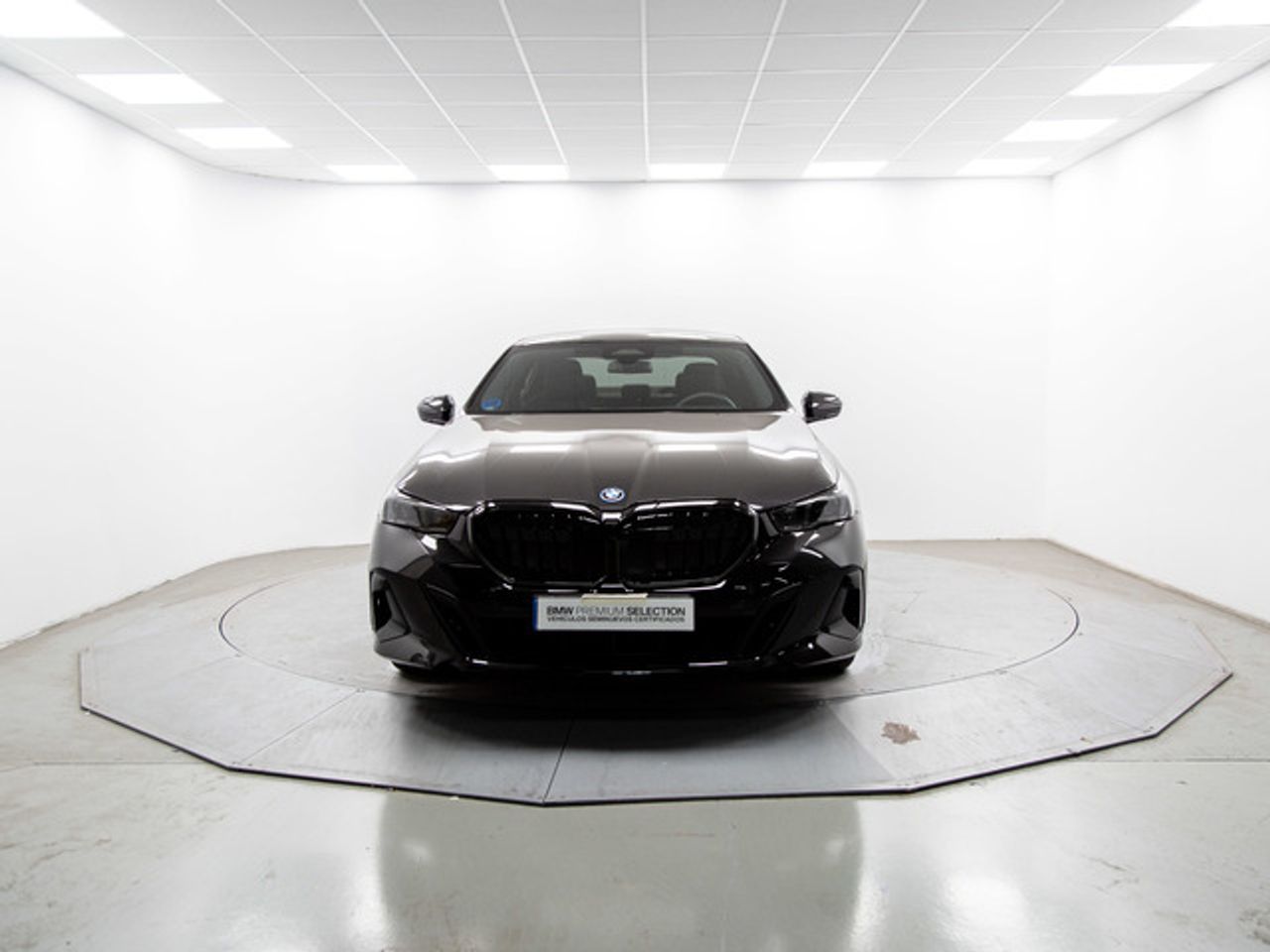 BMW Serie 5 530e 220 kw (299 cv)  2025 Híbrido (Gasolina) - Foto 3