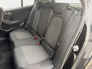 BMW Serie 1 116d 85 kw (116 cv)  2024 Diésel - Foto 17