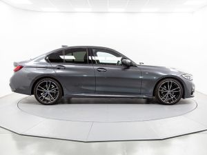 BMW Serie 3 320d 140 kw (190 cv)  2022 Diésel - Foto 23