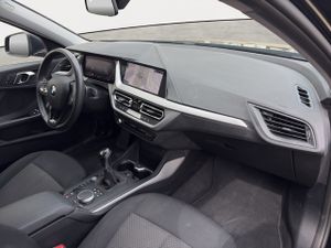 BMW Serie 1 118i 103 kw (140 cv)  2023 Gasolina - Foto 15