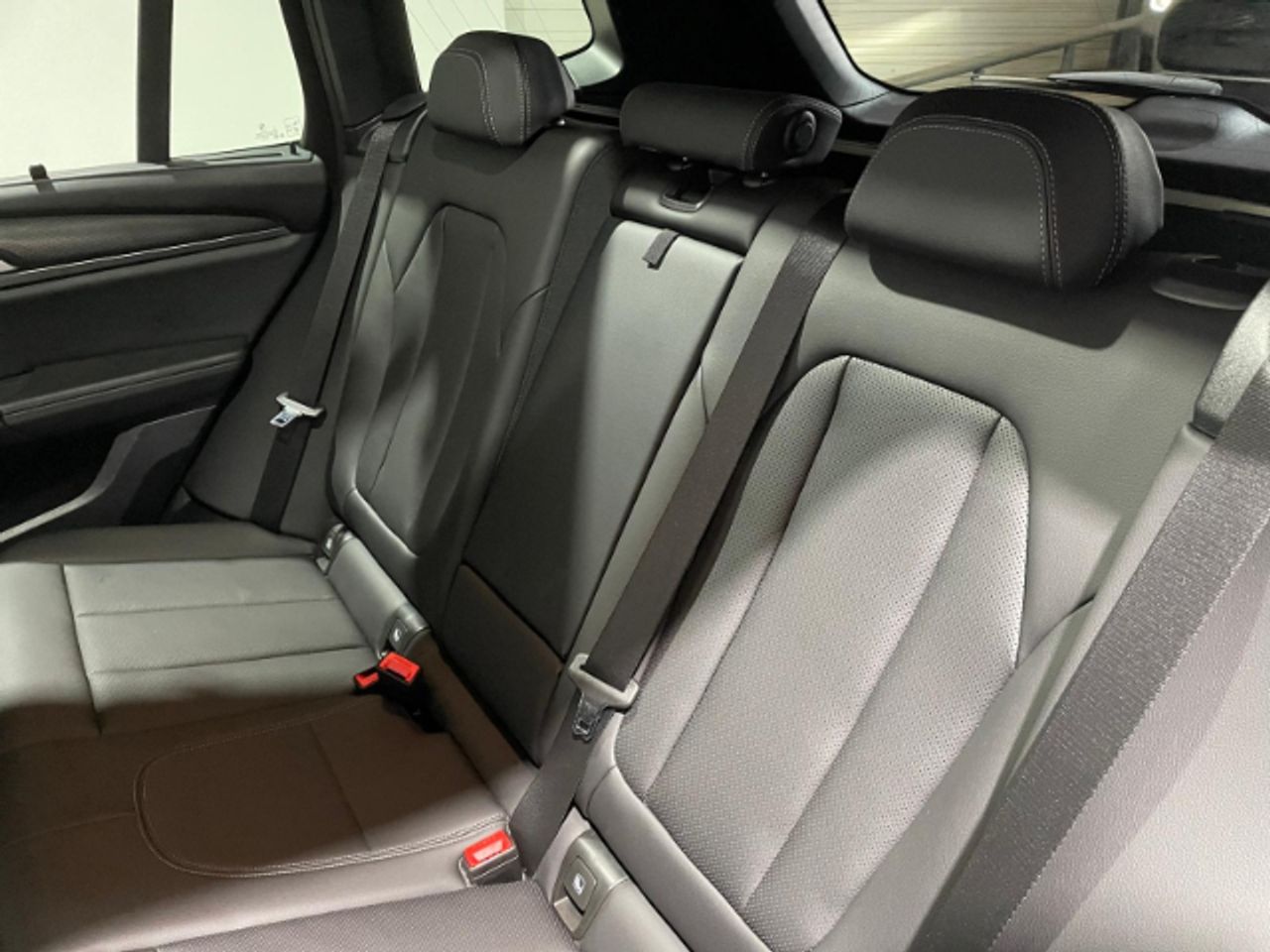 BMW X3 xdrive30e xline 215 kw (292 cv)  2024 Híbrido (Gasolina) - Foto 10