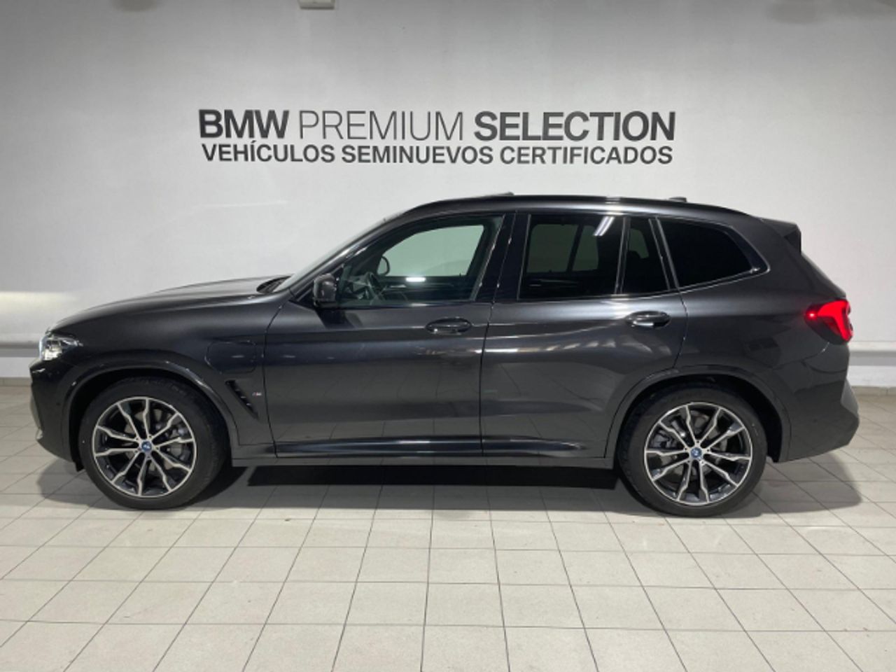 BMW X3 xdrive30e xline 215 kw (292 cv)  2024 Híbrido (Gasolina) - Foto 4
