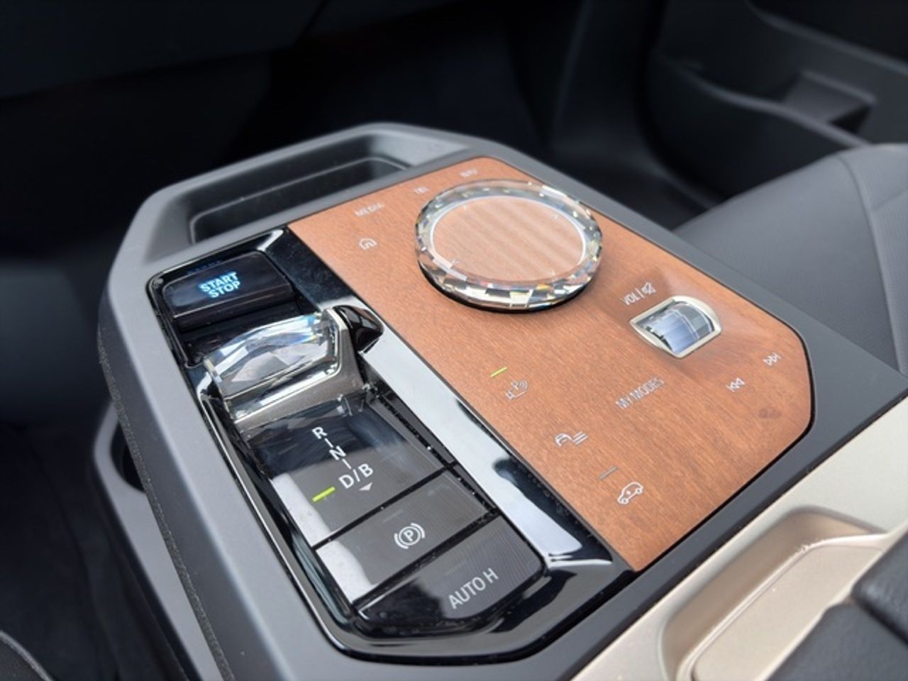 BMW iX xdrive50 385 kw (523 cv)  2025 Eléctrico - Foto 16