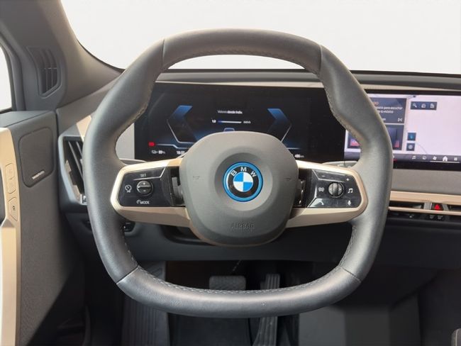 BMW iX xdrive50 385 kw (523 cv)
