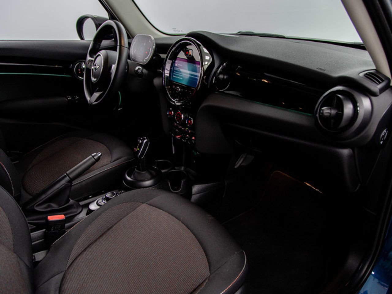 MINI Cooper 100 kw (136 cv)  2024 Gasolina - Foto 9
