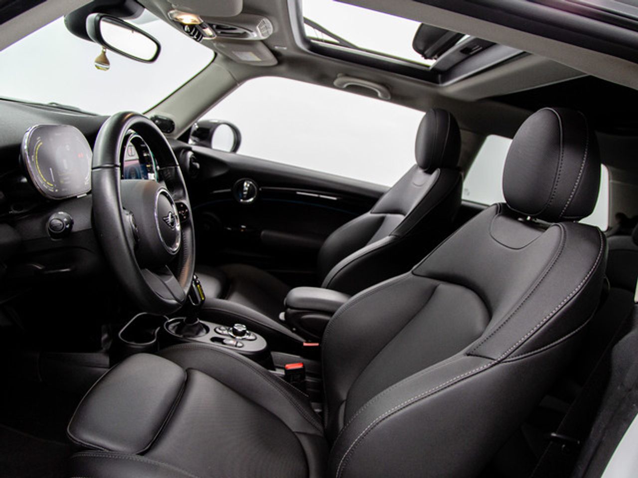 MINI Cooper se 135 kw (184 cv)  2023 Eléctrico - Foto 15