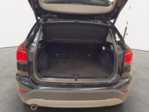 BMW X1 sdrive18d 110 kw (150 cv)  2017 Diésel - Foto 23