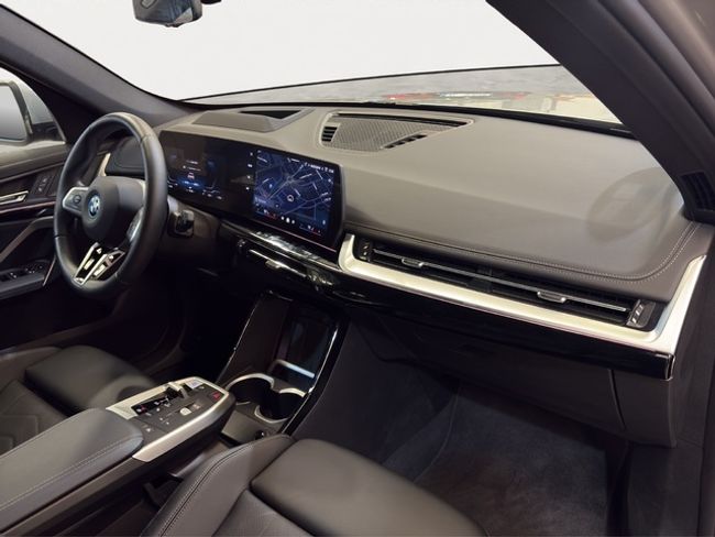 BMW iX1 edrive20 150 kw (204 cv)