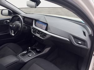 BMW Serie 1 118d business 110 kw (150 cv)  2022 Diésel - Foto 15