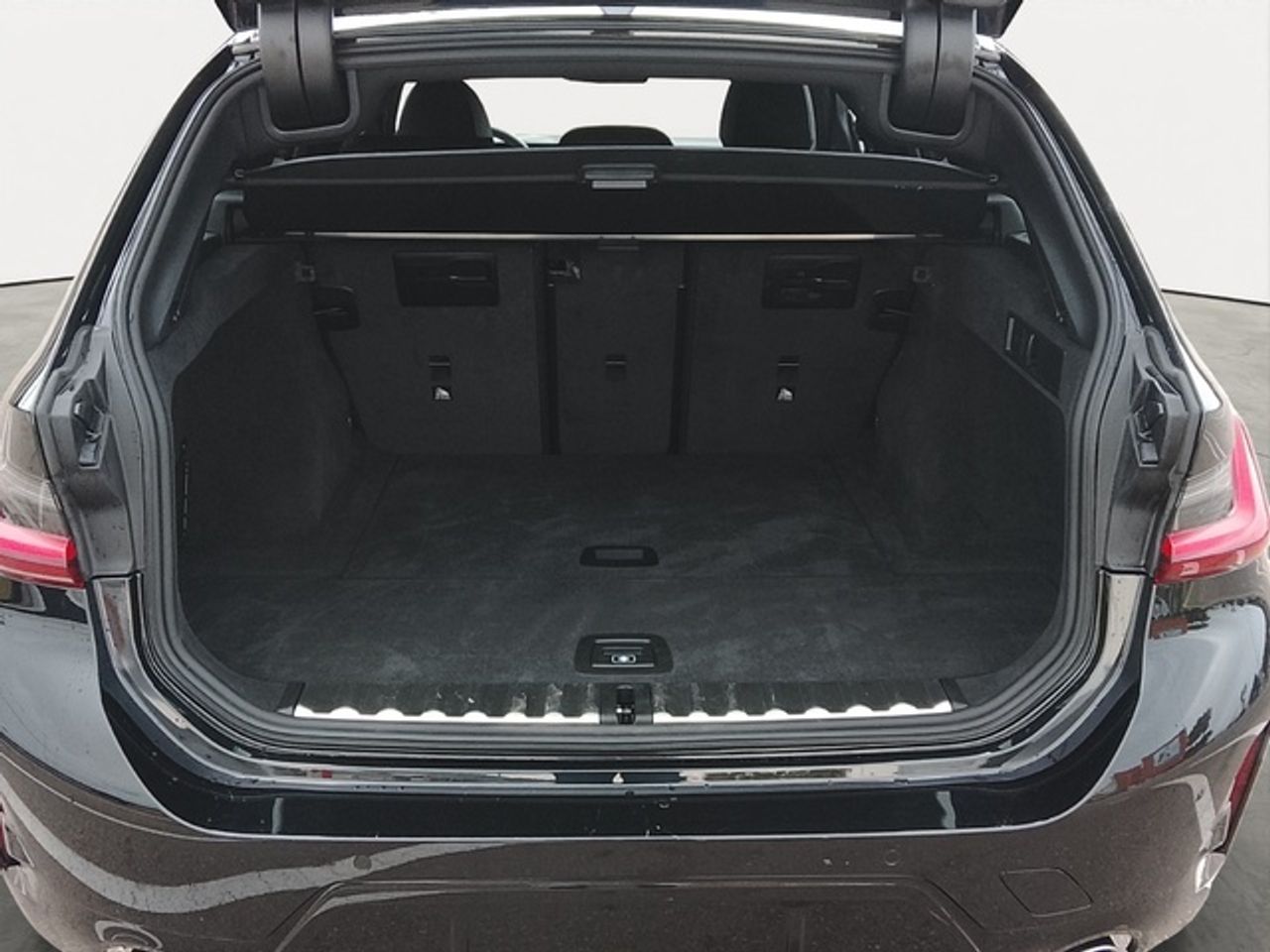 BMW Serie 3 318d touring 110 kw (150 cv)  2025 Diésel - Foto 13