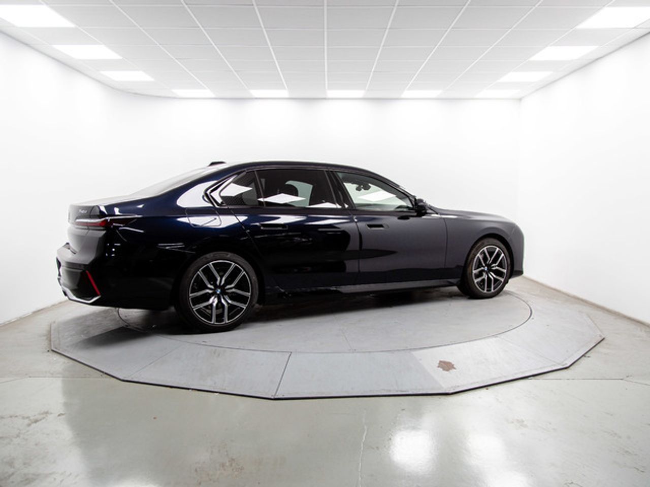 BMW Serie 7 740d xdrive 220 kw (299 cv)  2025 Diésel - Foto 12