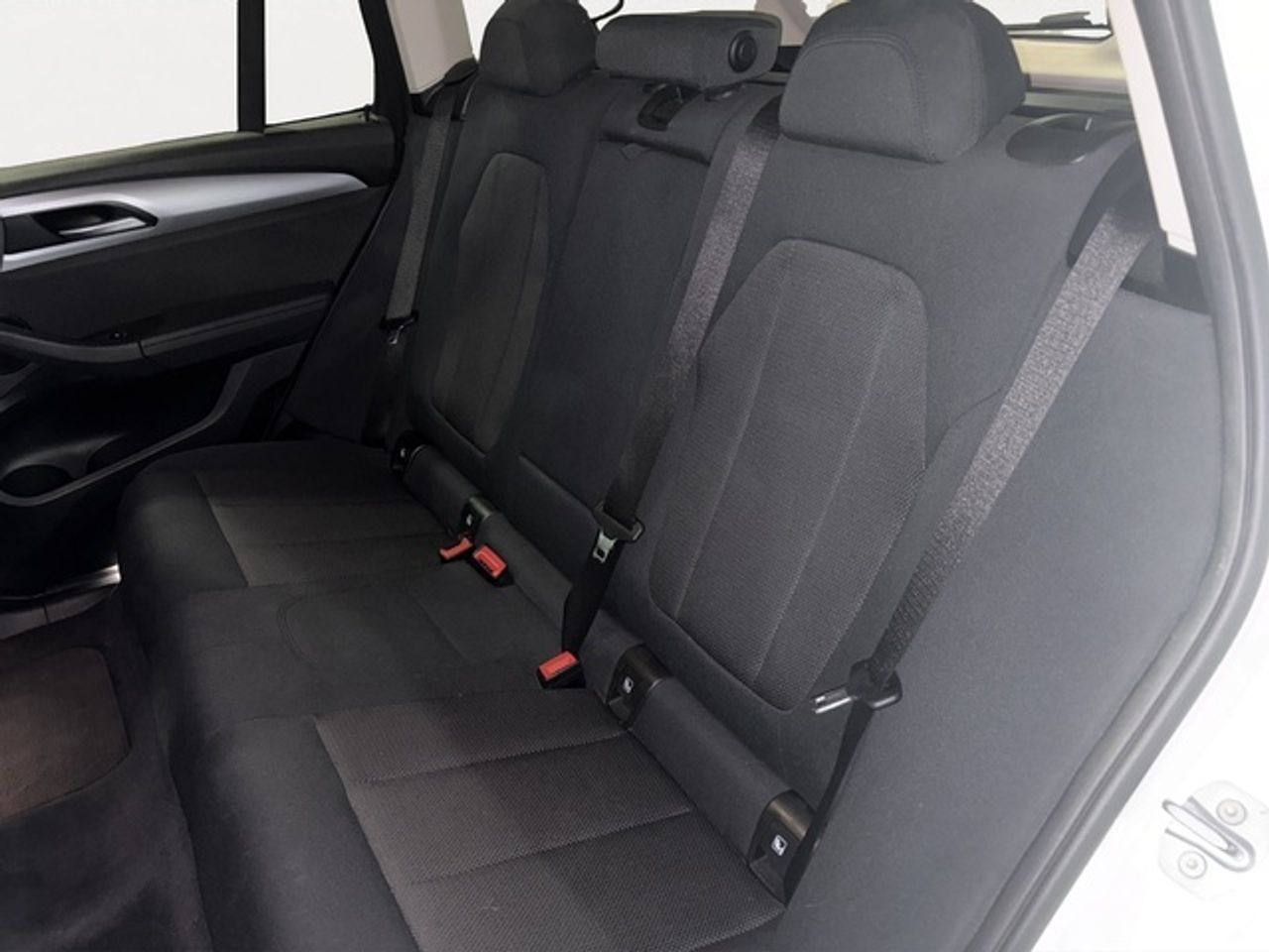 BMW X3 sdrive18d business 110 kw (150 cv)  2019 Diésel - Foto 10