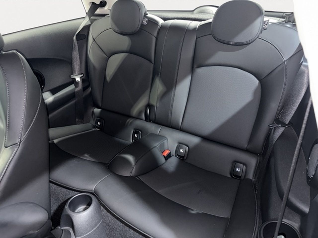 MINI Cooper 100 kw (136 cv)  2021 Gasolina - Foto 10