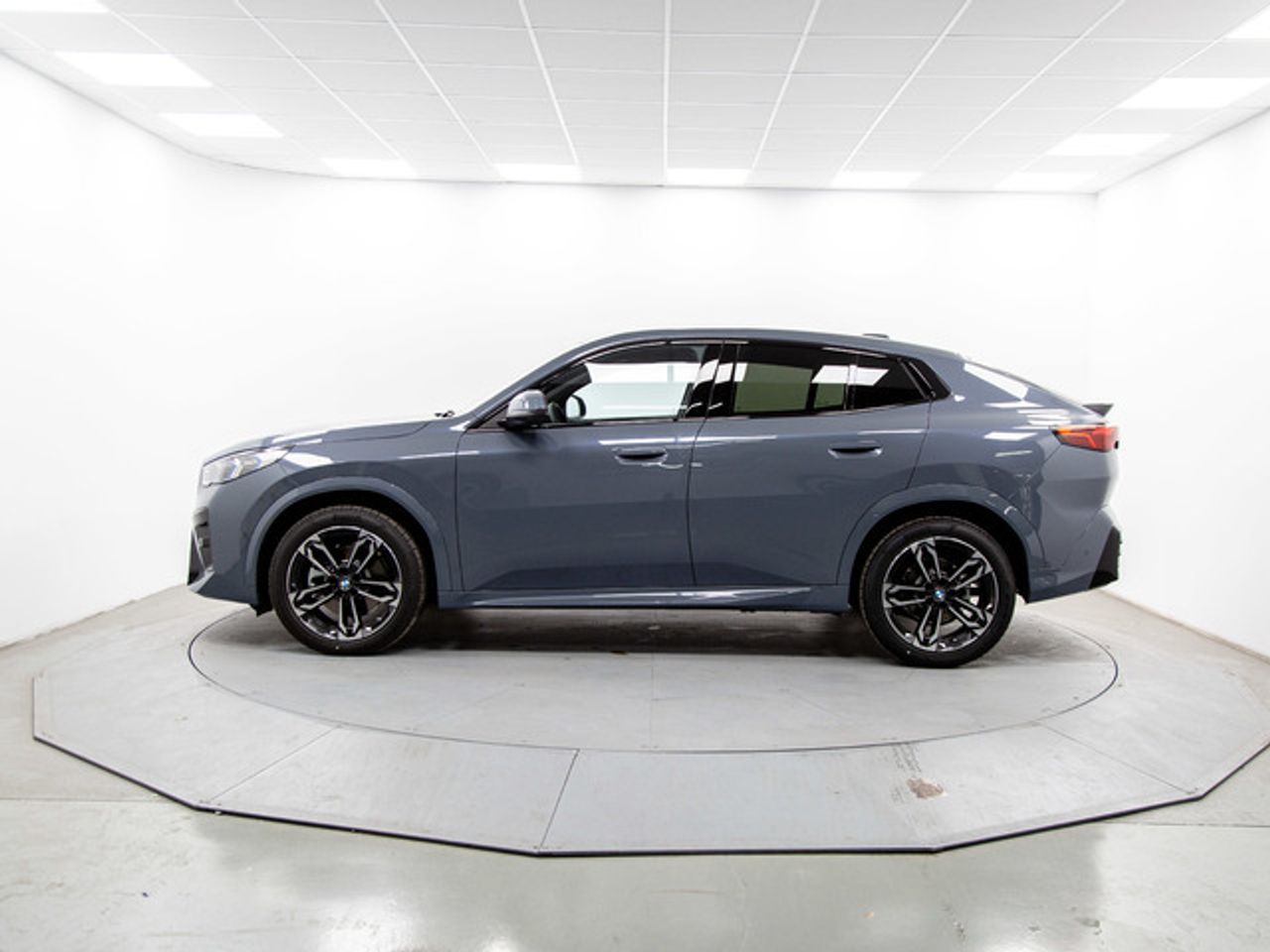 BMW X2 sdrive20i 125 kw (170 cv)  2026 Gasolina - Foto 4