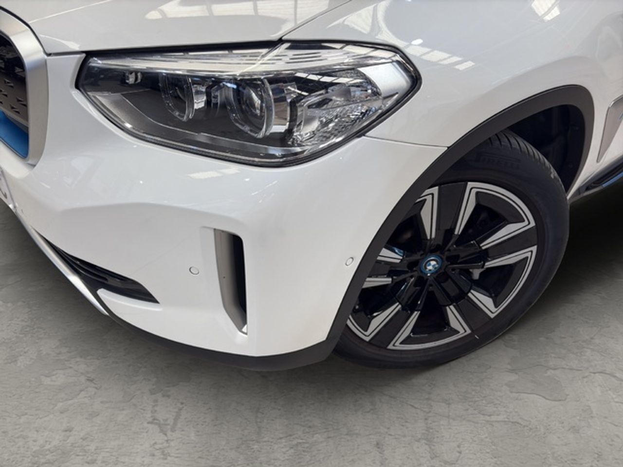 BMW iX3 80 kwh 210 kw (286 cv)  2021 Eléctrico - Foto 7