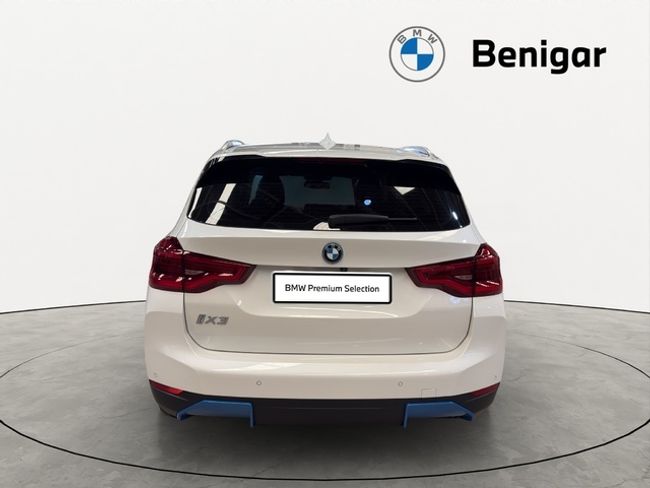 BMW iX3 80 kwh 210 kw (286 cv)