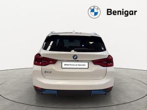 BMW iX3 80 kwh 210 kw (286 cv)  2021 Eléctrico - Foto 9