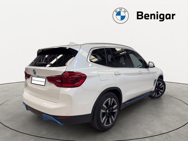 BMW iX3 80 kwh 210 kw (286 cv)