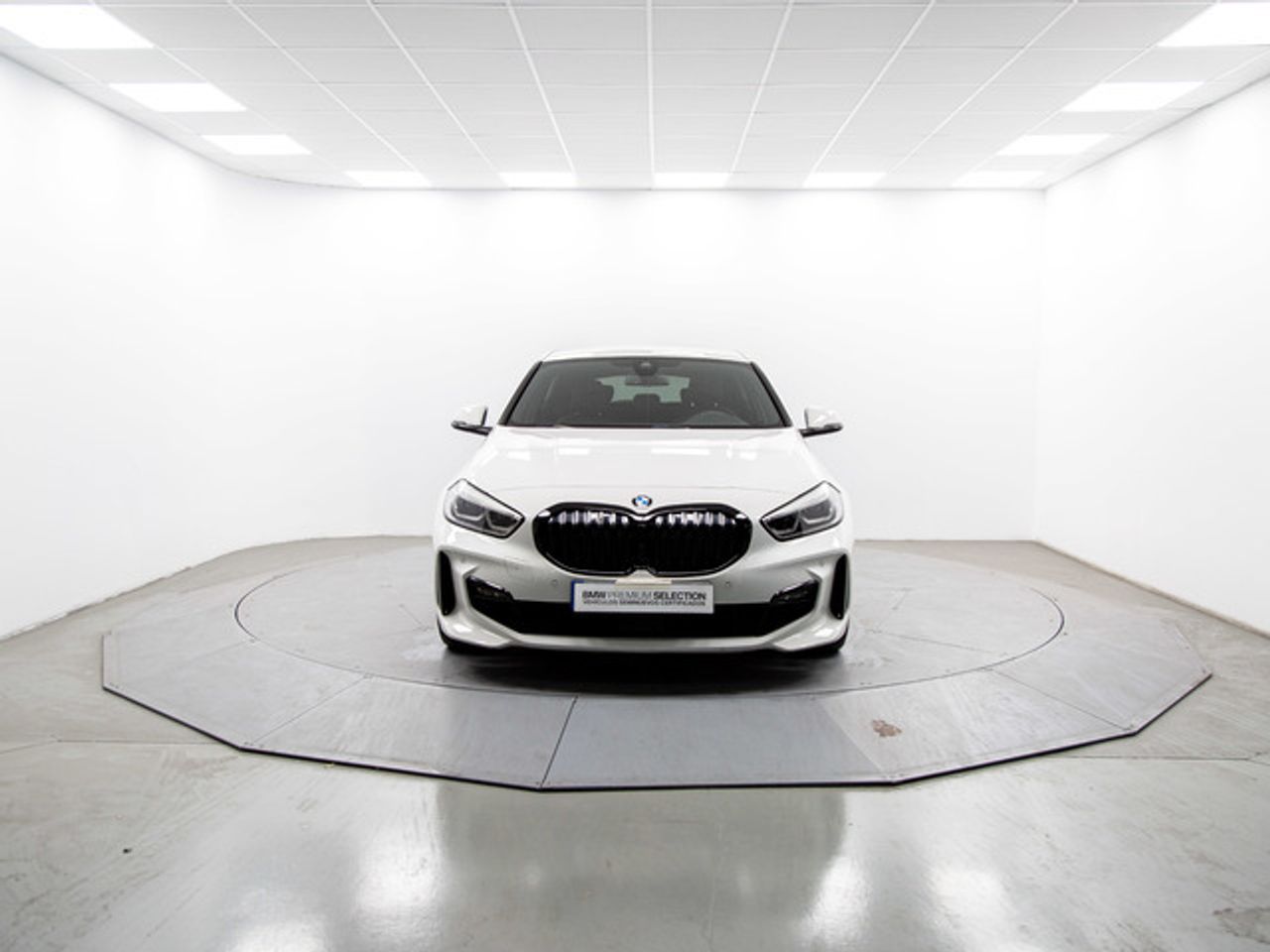 BMW Serie 1 118d business 110 kw (150 cv)  2022 Diésel - Foto 3