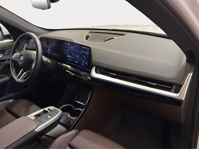 BMW iX1 xdrive30 230 kw (313 cv)