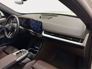 BMW iX1 xdrive30 230 kw (313 cv)  2026 Eléctrico - Foto 15