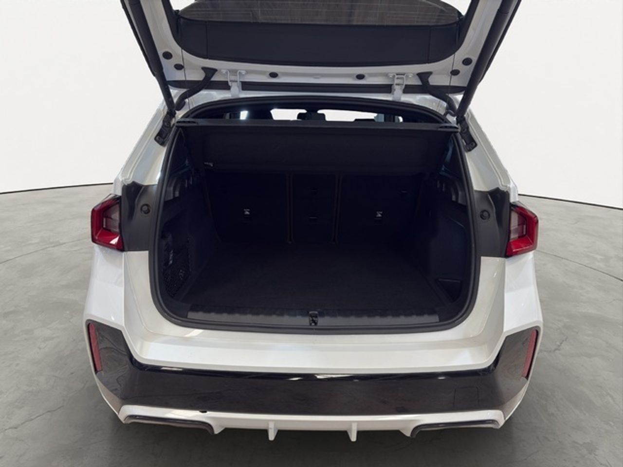 BMW iX1 xdrive30 230 kw (313 cv)  2026 Eléctrico - Foto 13