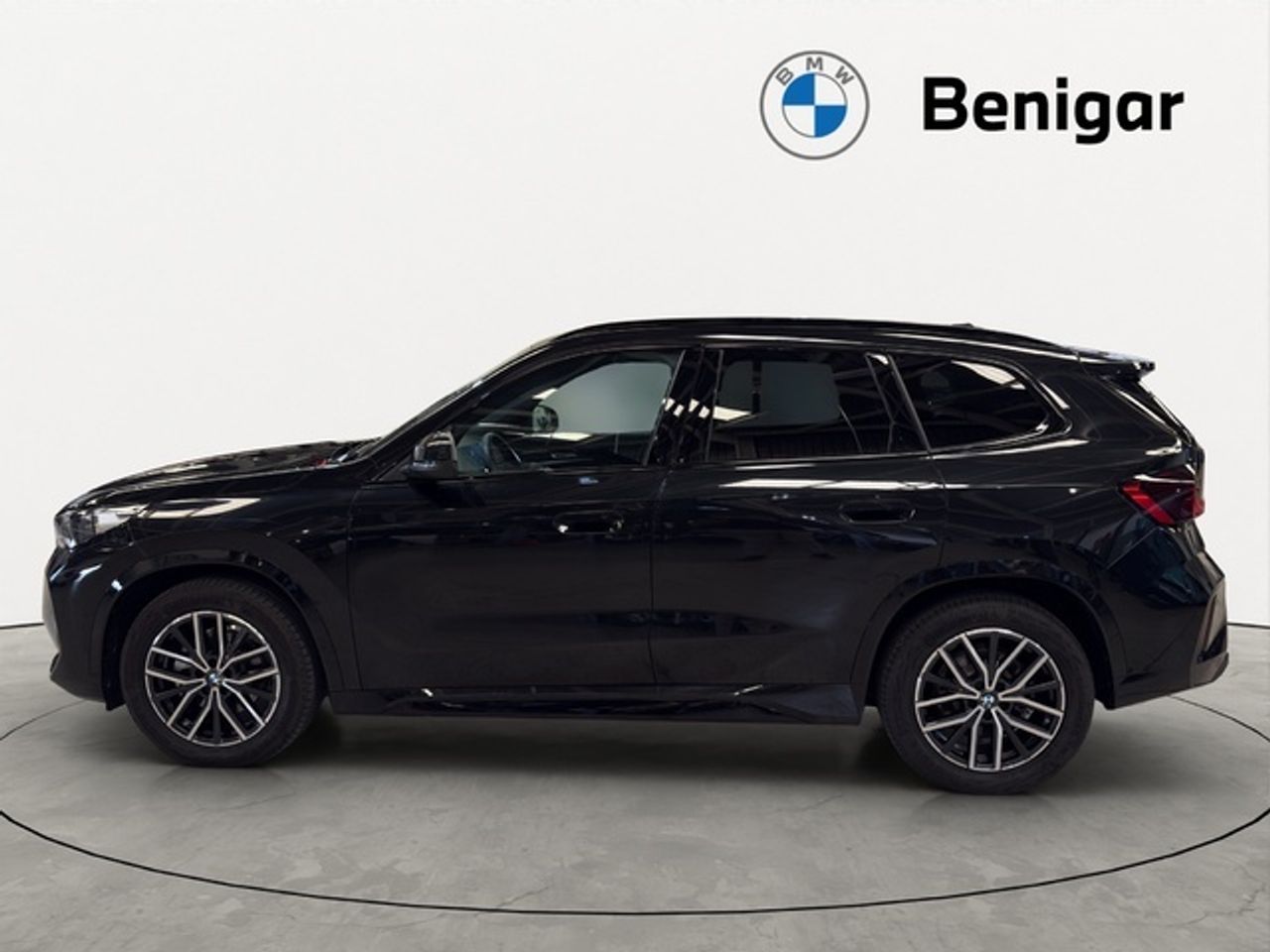BMW iX1 edrive20 150 kw (204 cv)  2025 Eléctrico - Foto 4