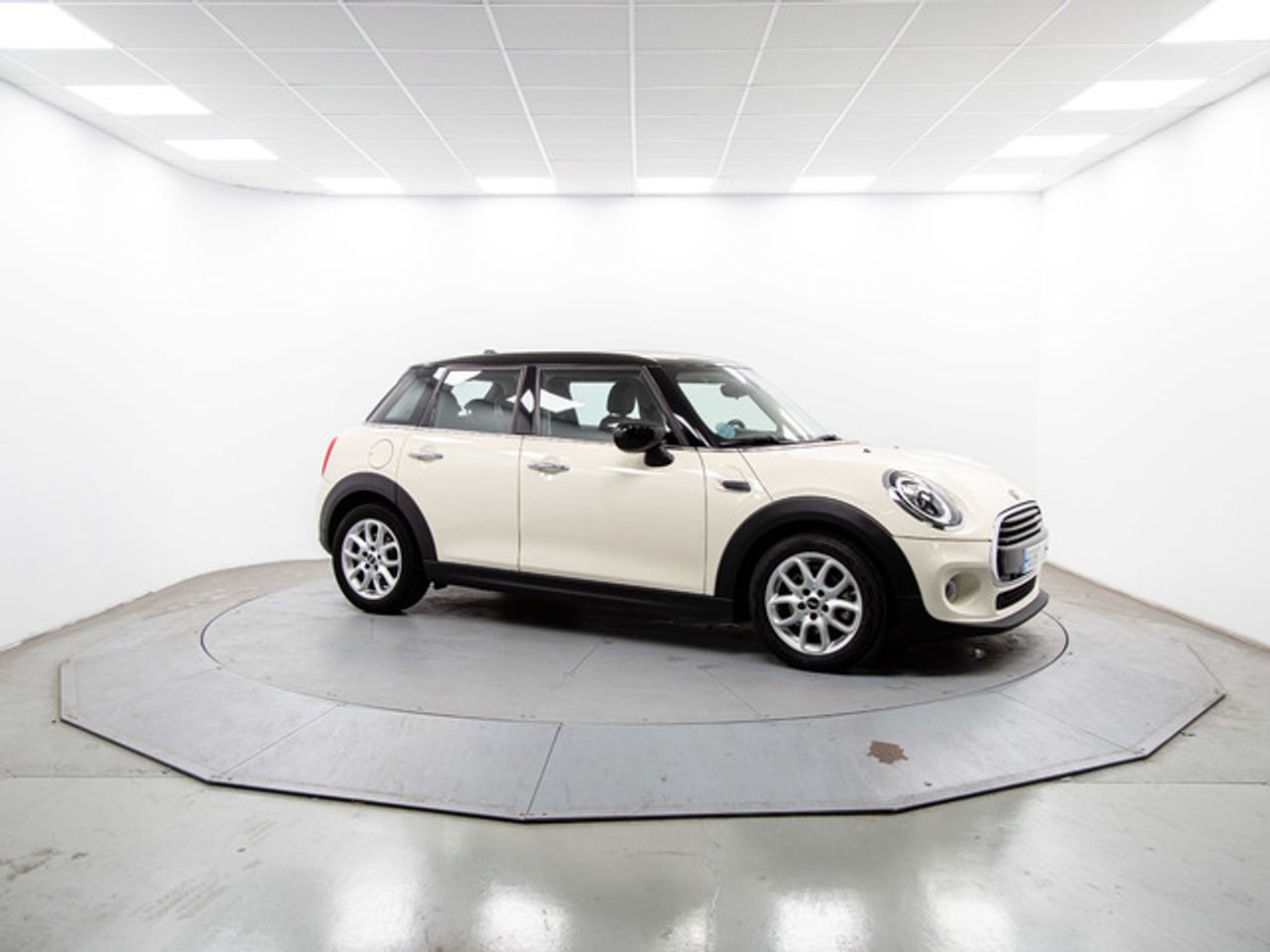 MINI Cooper 100 kw (136 cv)  2020 Gasolina - Foto 14