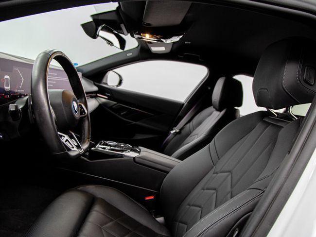 BMW Serie 5 530e 220 kw (299 cv)