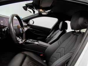 BMW Serie 5 530e 220 kw (299 cv)  2025 Híbrido (Gasolina) - Foto 27