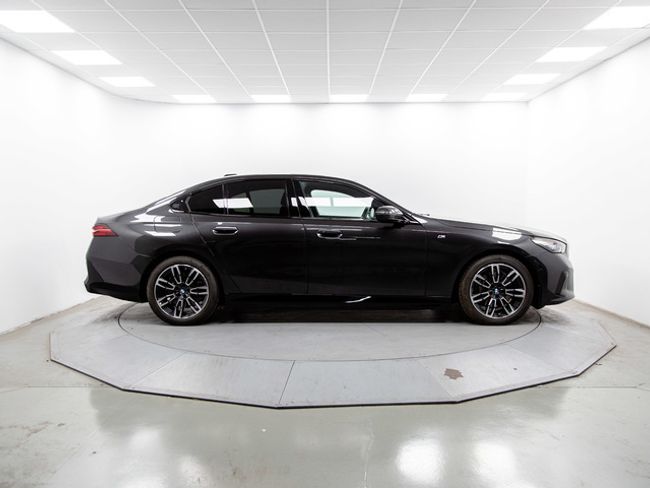 BMW i5 xdrive40 290 kw (394 cv)