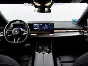 BMW i5 xdrive40 290 kw (394 cv)  2025 Eléctrico - Foto 13
