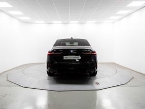 BMW i5 xdrive40 290 kw (394 cv)  2025 Eléctrico - Foto 9
