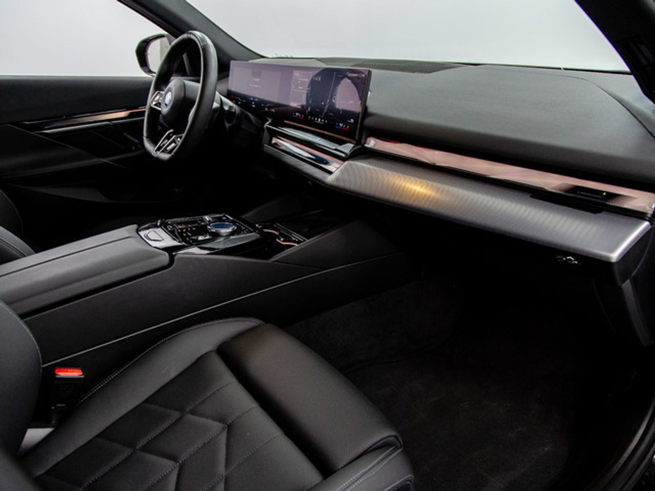 BMW i5 xdrive40 290 kw (394 cv)  2025 Eléctrico - Foto 9