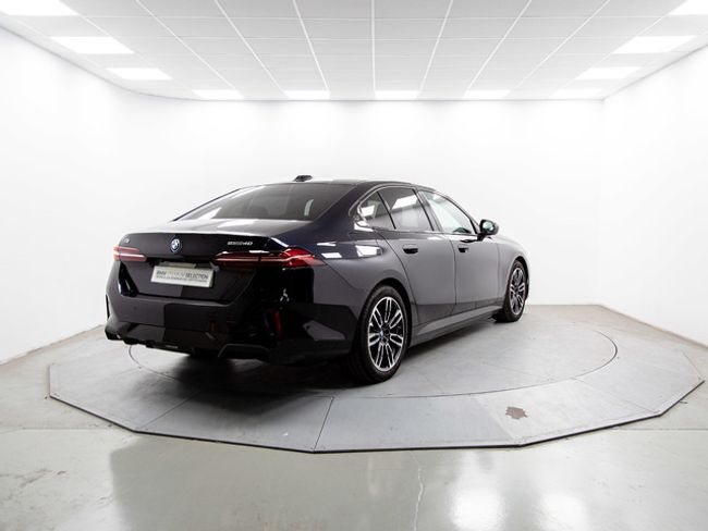 BMW i5 edrive40 250 kw (340 cv)
