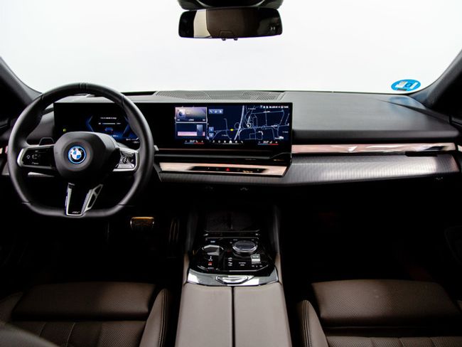 BMW i5 edrive40 250 kw (340 cv)