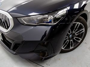 BMW i5 edrive40 250 kw (340 cv)  2025 Eléctrico - Foto 11