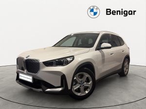 BMW iX1 xdrive30 230 kw (313 cv)  2026 Eléctrico - Foto 2
